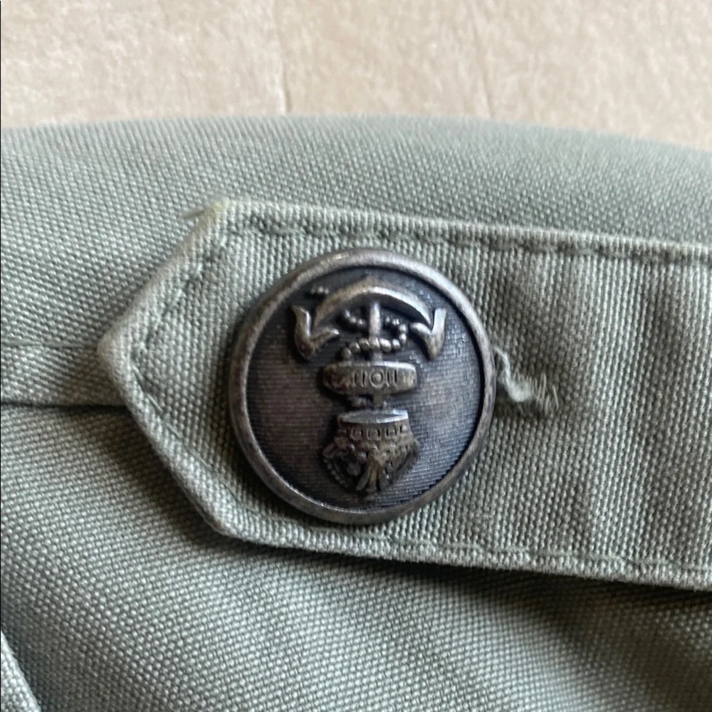 Olive Green Button-Up Jacket - Picture 4 of 10